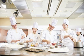 服部栄養専門学校(服部營養專門學校)